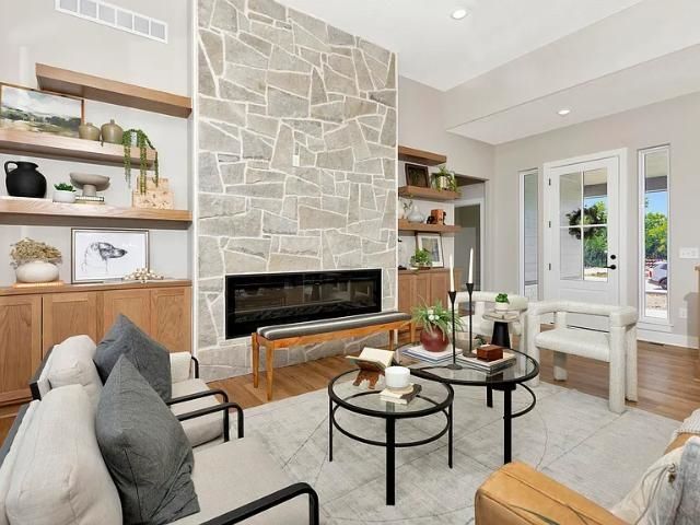 421 N Fielding, Derby, KS 67037