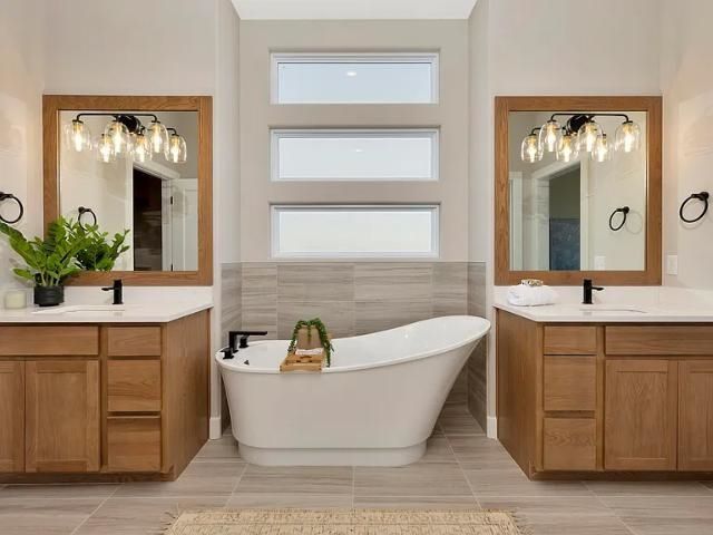 421 N Fielding, Derby, KS 67037