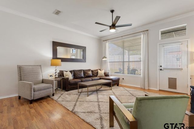 916 Pam, Tyler, TX 75703