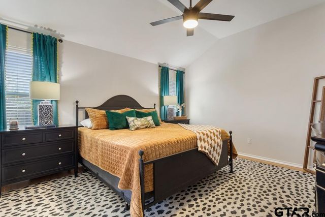 916 Pam, Tyler, TX 75703