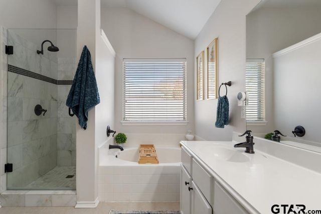 916 Pam, Tyler, TX 75703