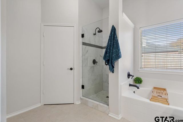 916 Pam, Tyler, TX 75703