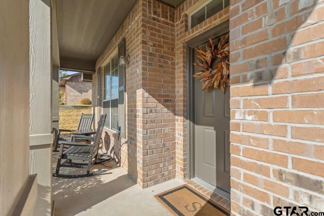 916 Pam, Tyler, TX 75703