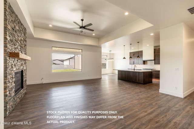 9140 W Cultivator Ave, Rathdrum, ID 83858