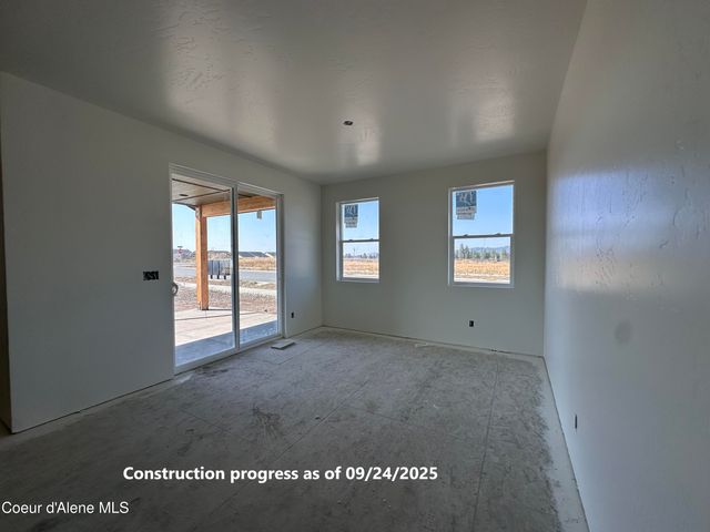 9140 W Cultivator Ave, Rathdrum, ID 83858