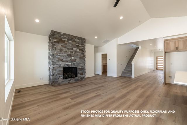 9140 W Cultivator Ave, Rathdrum, ID 83858