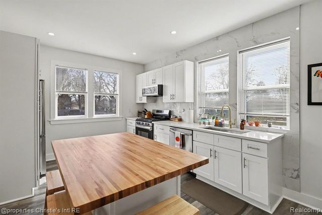 3466 Fischer Street, Detroit, MI 48214