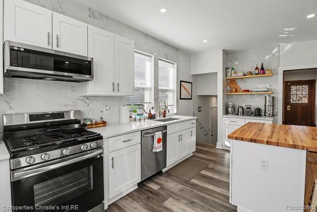 3466 Fischer Street, Detroit, MI 48214