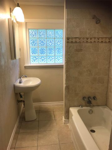 3214 Glen Haven Boulevard, Houston, TX 77025
