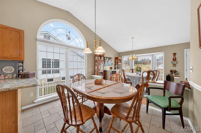 11318 Taylor Pines Drive, Maryland Heights, MO 63043