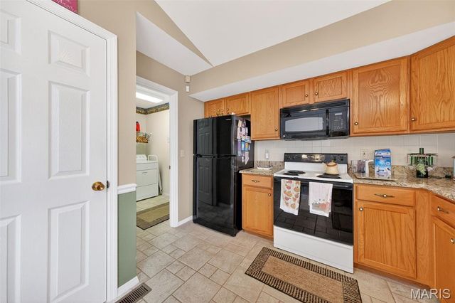 11318 Taylor Pines Drive, Maryland Heights, MO 63043