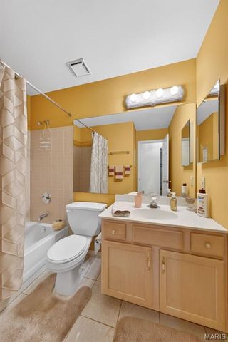 11318 Taylor Pines Drive, Maryland Heights, MO 63043