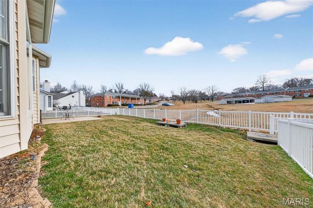 11318 Taylor Pines Drive, Maryland Heights, MO 63043