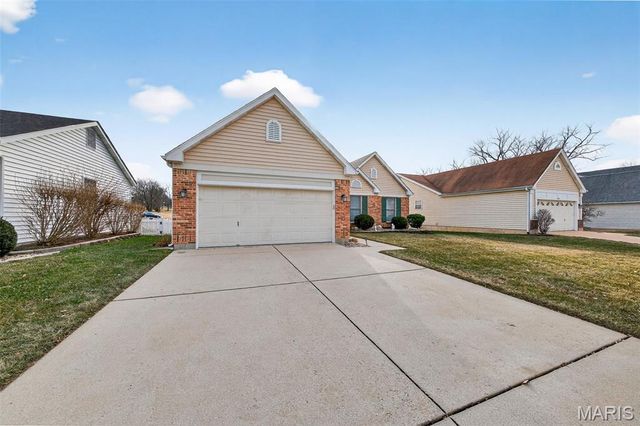 11318 Taylor Pines Drive, Maryland Heights, MO 63043