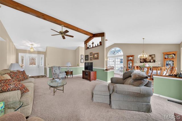 11318 Taylor Pines Drive, Maryland Heights, MO 63043