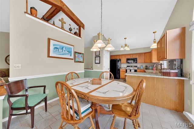 11318 Taylor Pines Drive, Maryland Heights, MO 63043