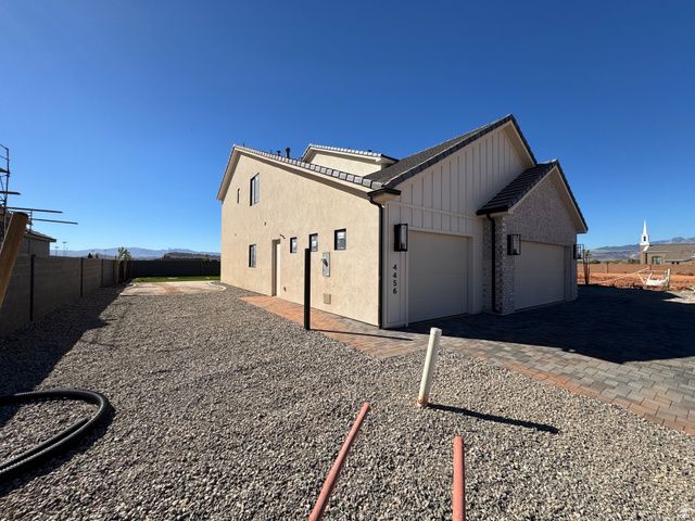 4456 S CLIMBER WHARF LN, Washington, UT 84780