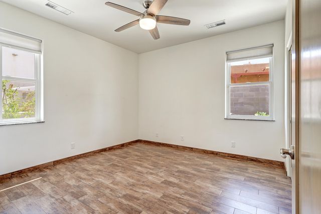 4924 Dodge Avenue NW, Albuquerque, NM 87114