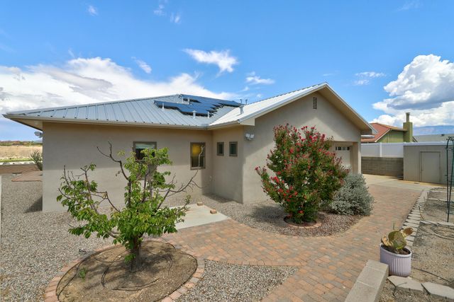 4924 Dodge Avenue NW, Albuquerque, NM 87114