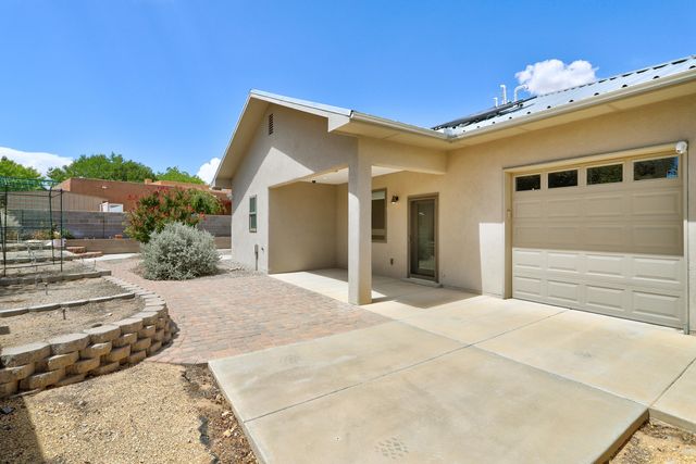 4924 Dodge Avenue NW, Albuquerque, NM 87114
