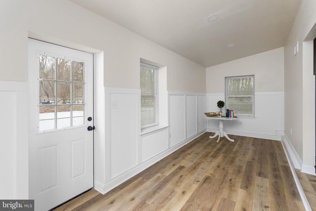 16 RANCHWOOD DR, Ewing, NJ 08618