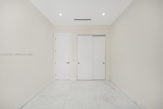 1090 NE 84th St, Miami, FL 33138