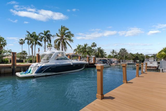 1090 NE 84th St, Miami, FL 33138