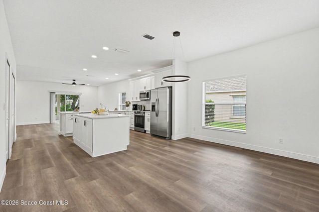 982 Villa Drive, Melbourne, FL 32940
