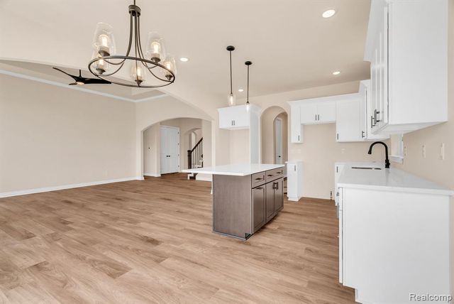4108 Blossom Drive, Sterling Heights, MI 48314