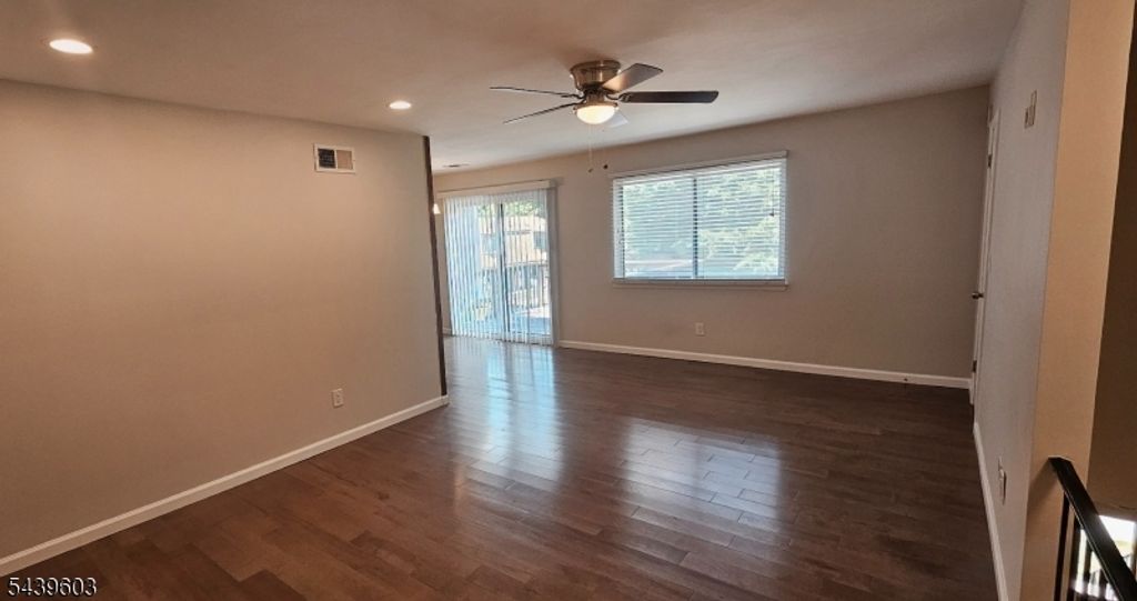 1907 Stonegate Ln 1907, Stanhope Boro, NJ 07874 — photo 4