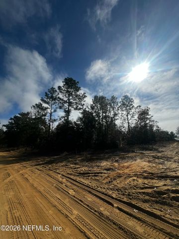 307 LEMON Street, Interlachen, FL 32148