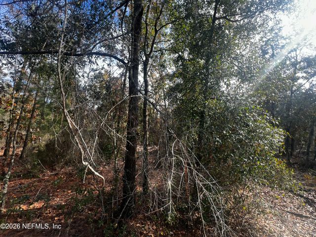 307 LEMON Street, Interlachen, FL 32148