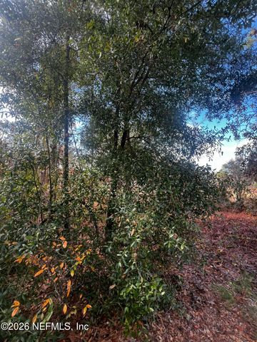 307 LEMON Street, Interlachen, FL 32148