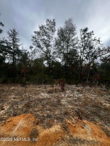 307 LEMON Street, Interlachen, FL 32148