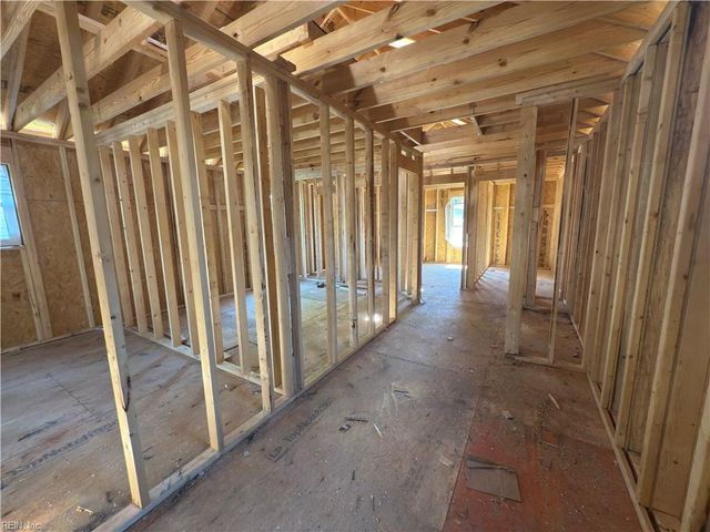 1012 Middle ST, Chesapeake, VA 23324
