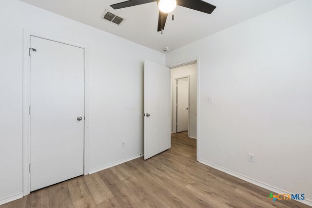 527 Roosevelt Drive, Seguin, TX 78155
