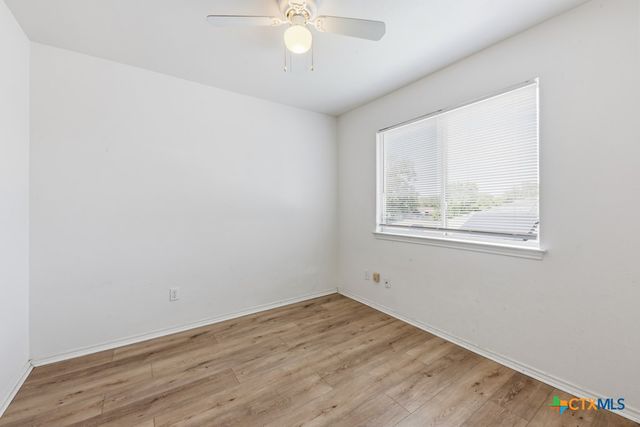 527 Roosevelt Drive, Seguin, TX 78155