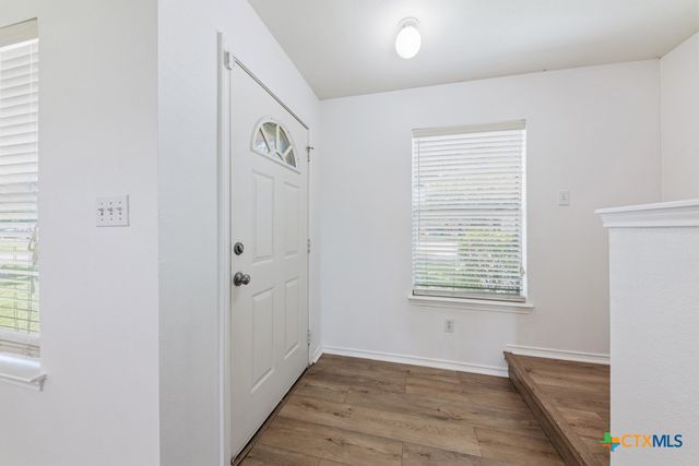 527 Roosevelt Drive, Seguin, TX 78155