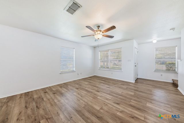 527 Roosevelt Drive, Seguin, TX 78155