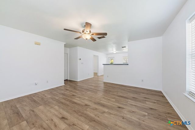 527 Roosevelt Drive, Seguin, TX 78155