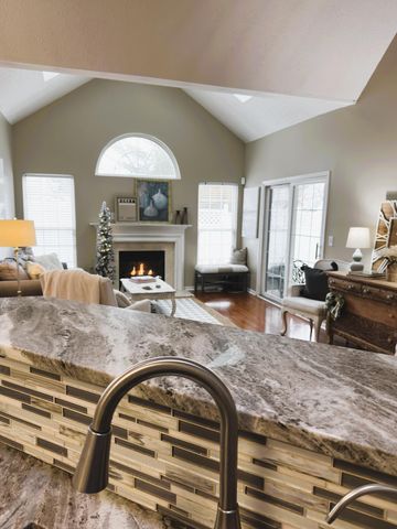 294 Lazelle Place Lane, Lewis Center, OH 43035