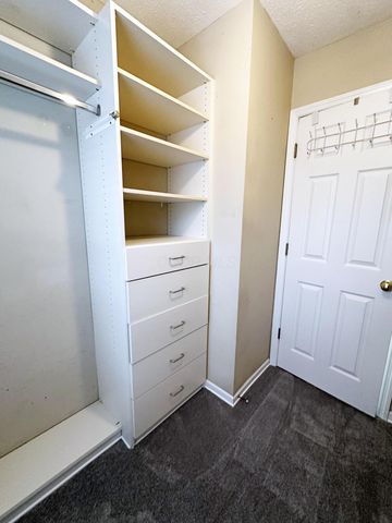 294 Lazelle Place Lane, Lewis Center, OH 43035