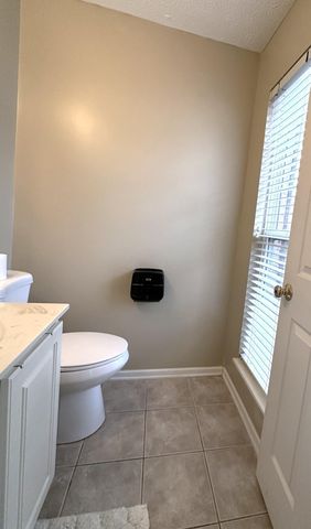 294 Lazelle Place Lane, Lewis Center, OH 43035