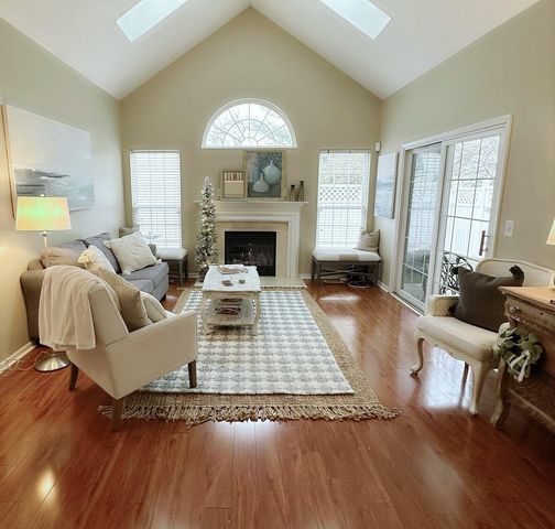 294 Lazelle Place Lane, Lewis Center, OH 43035