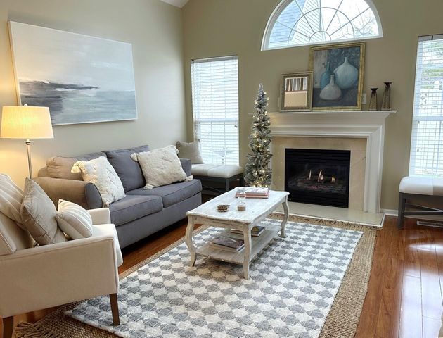 294 Lazelle Place Lane, Lewis Center, OH 43035