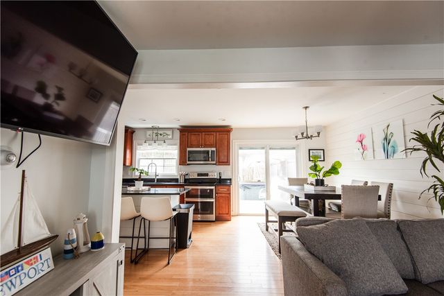 88 Kay Street, Newport, RI 02840