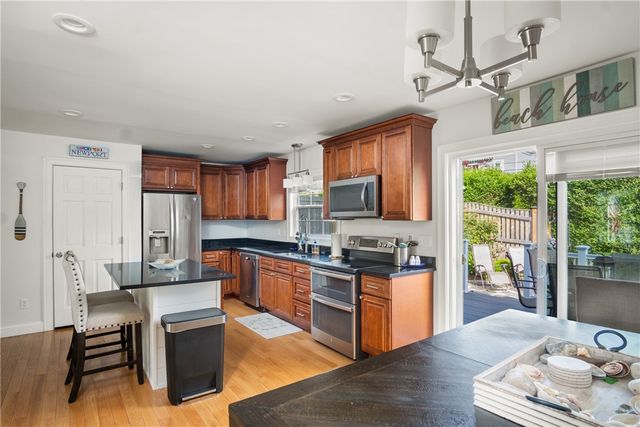 88 Kay Street, Newport, RI 02840