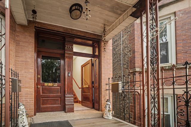 2737 W 22nd Place 2, Chicago, IL 60608