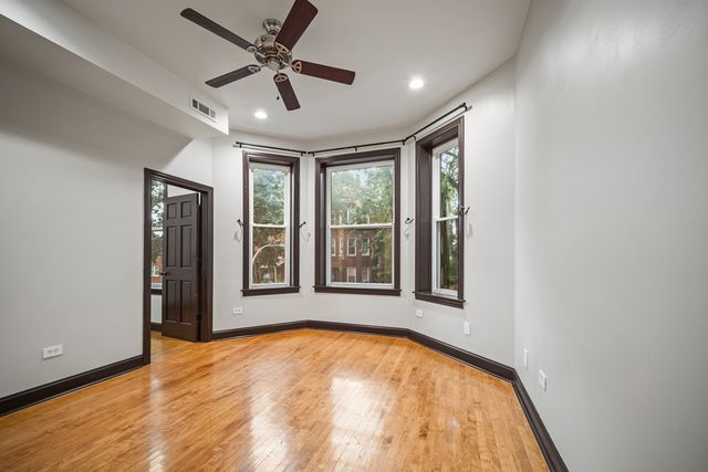 2737 W 22nd Place 2, Chicago, IL 60608