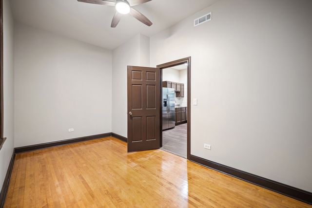 2737 W 22nd Place 2, Chicago, IL 60608